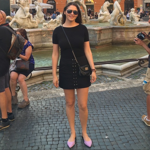 Meet your Posher, Lisa - Picture 1 of 1